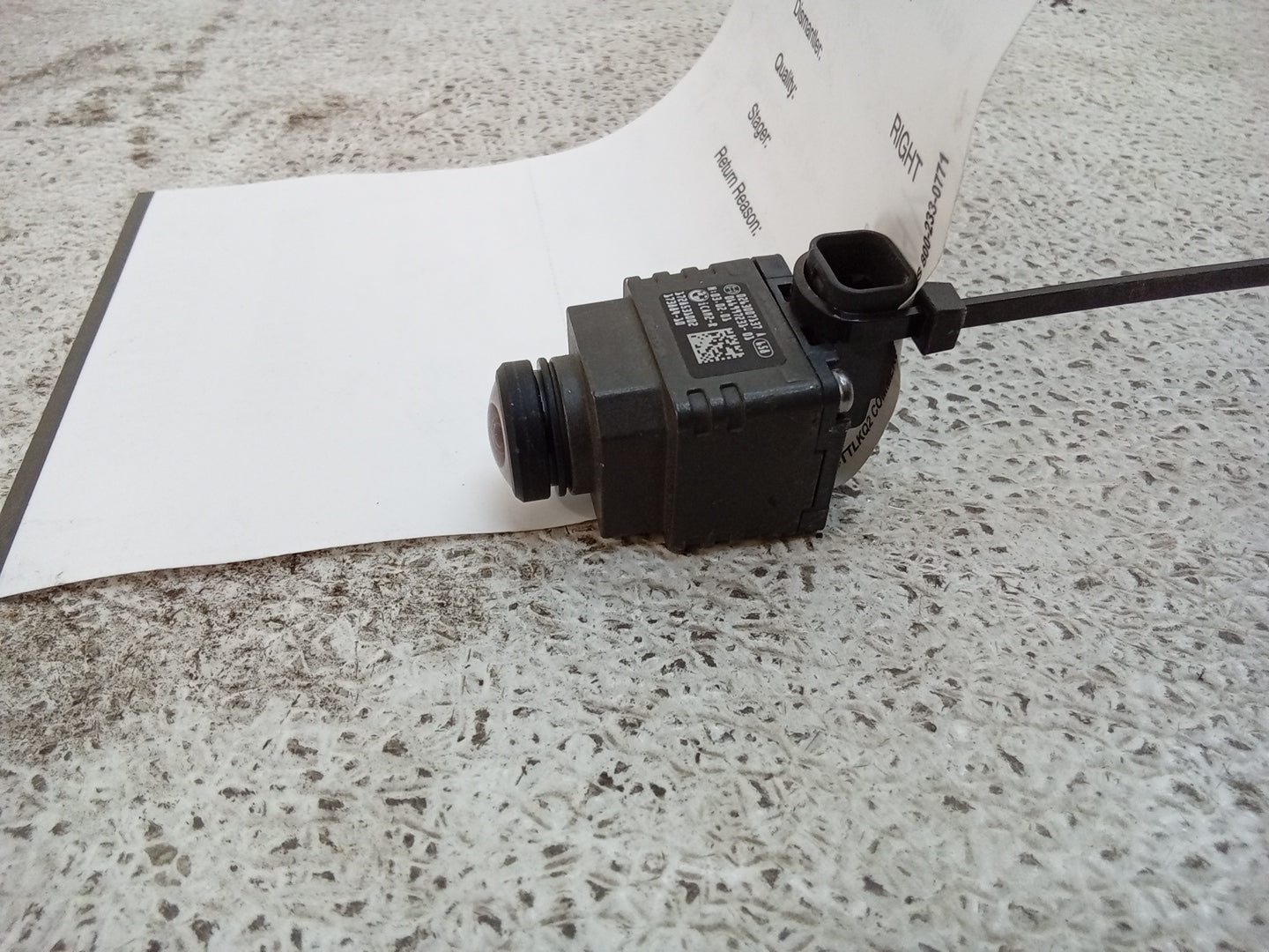 Pre-Owned 2018 BMW 550i Tailgate Rear View Camera 0263007137 A OEM (Good)