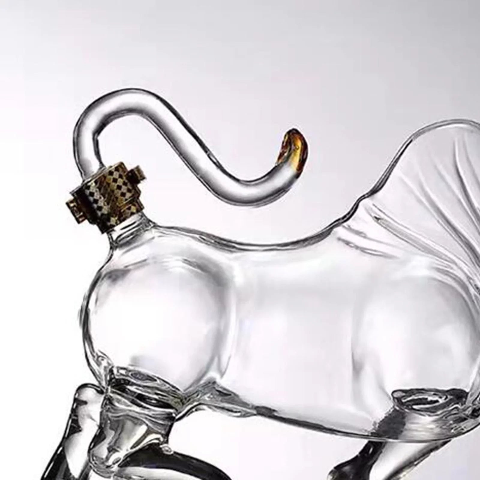 Novelty Whiskeys Decanter Accessories Elegant Gift Decoration Display Decanter for kitchen and home Father Men - 2L