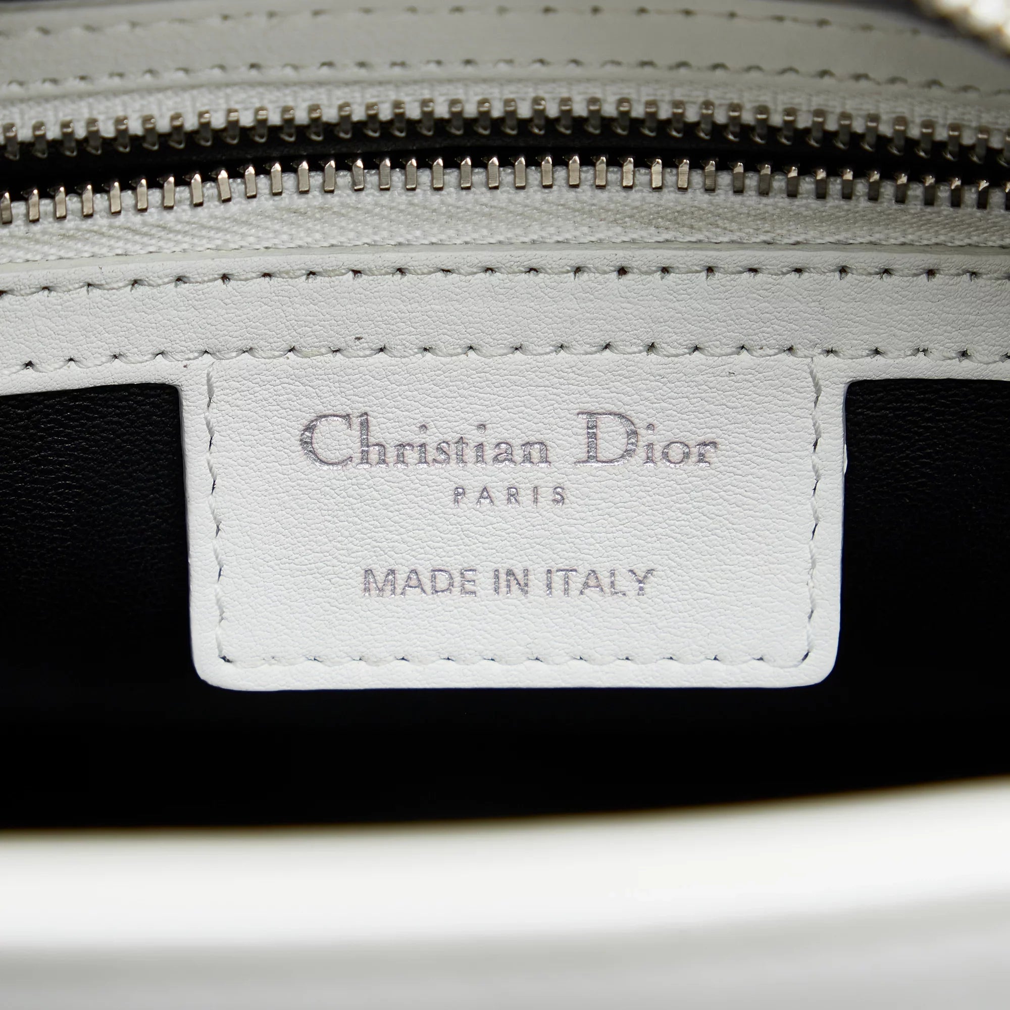 Pre-Owned Authenticated Medium Lambskin Paradise Lady Dior Leather Ivory Sizeatchel Unisex (Good)