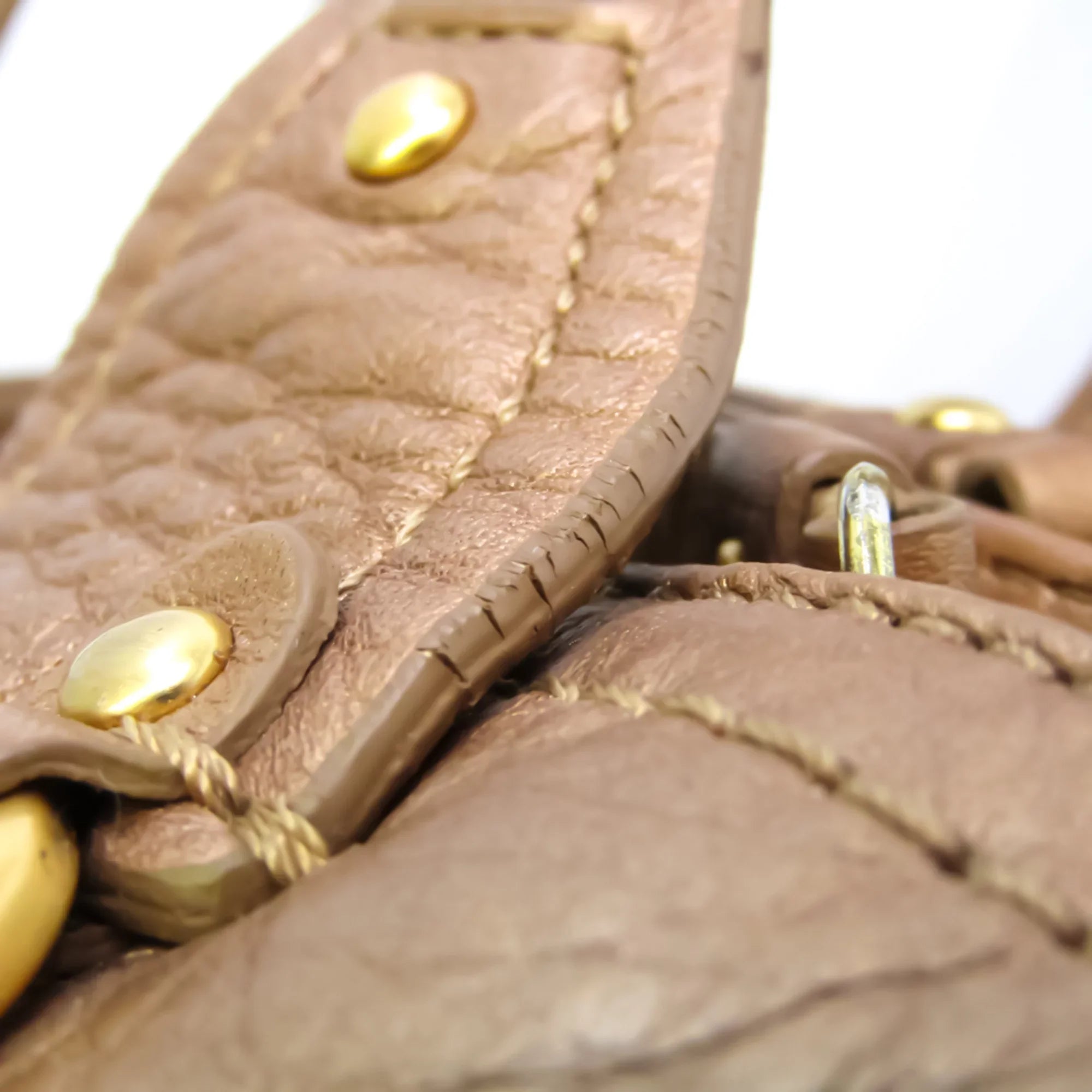 Pre-Owned Cole Haan Women's Leather Handbag Gold (Good)