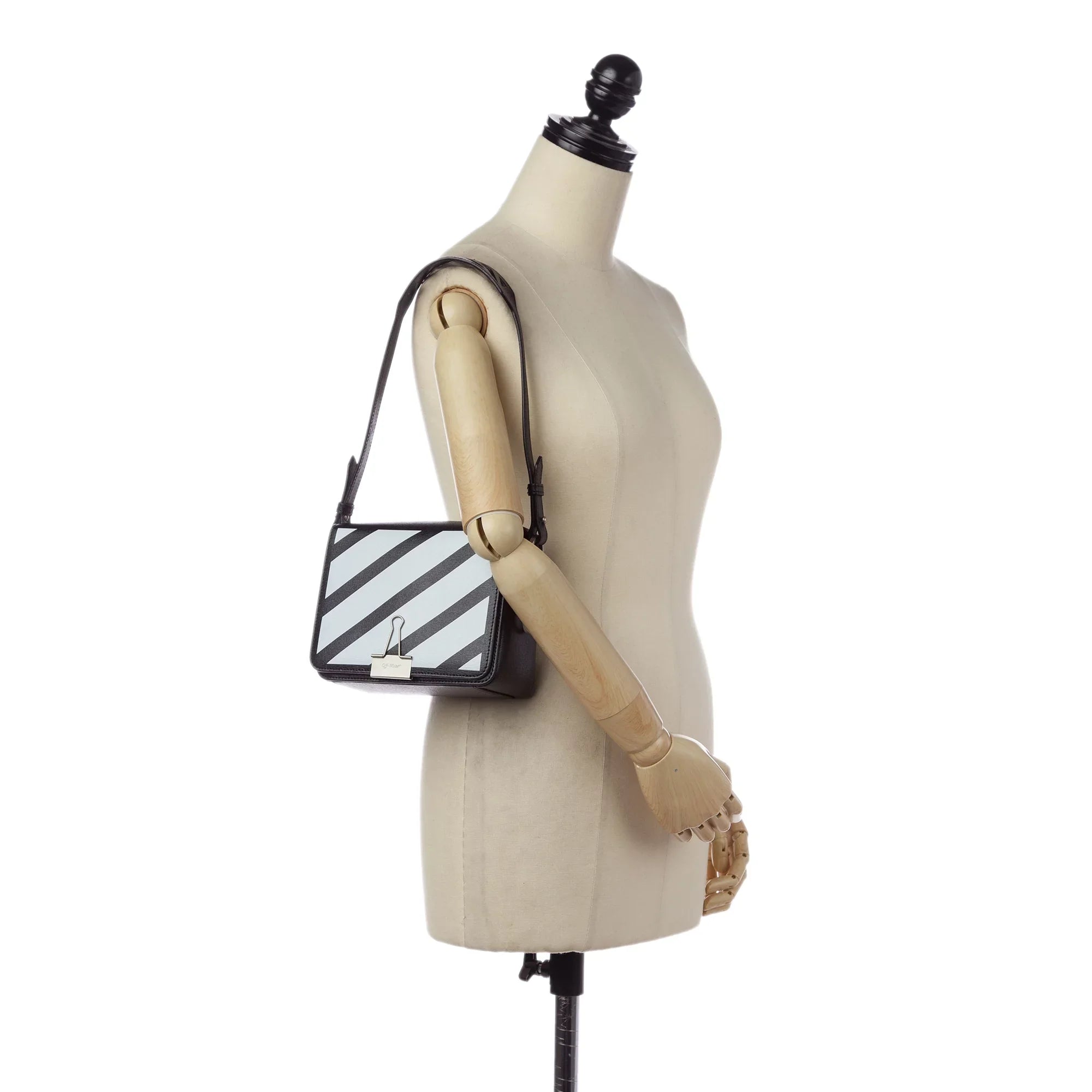 Pre-Owned Authenticated Off-Ivory Binder Clip Crossbody Bag Calf Leather Black Unisex (Good)