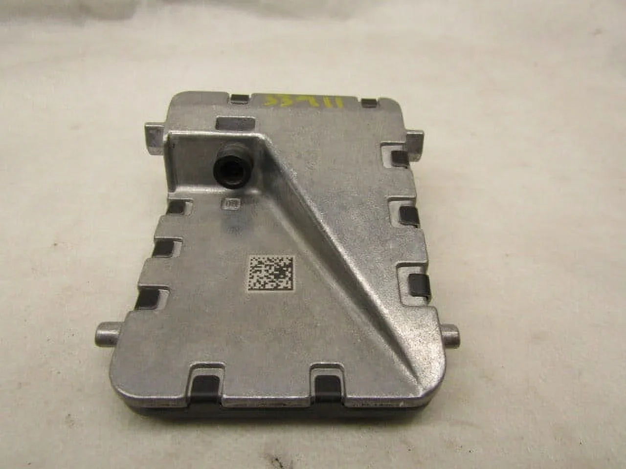 Pre-Owned 2018-2021 Toyota Tundra Windshield Mounted Lane Departure Camera OEM LKQ (Good)
