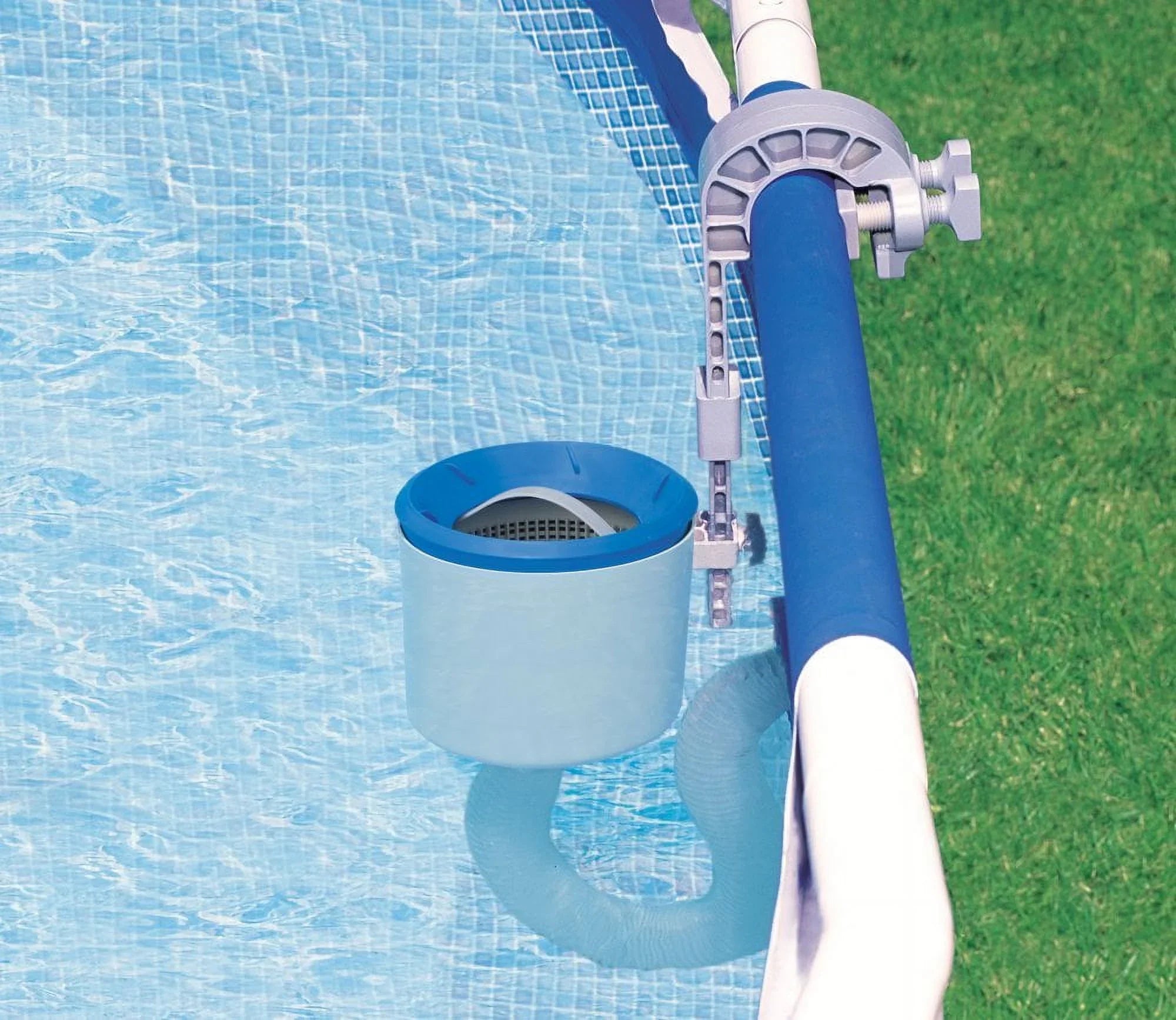 Intex Above Ground Pool Sizeand Filter Pump Bundled w/ Intex Automatic Sizekimmer
