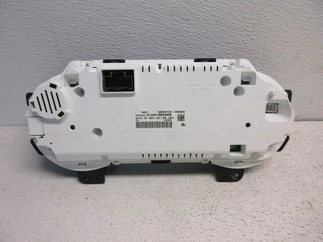 Pre-Owned 2022 Chrysler Pacifica Hybrid Sizepeedometer Sizepeedo 1K Miles OEM LKQ (Good)