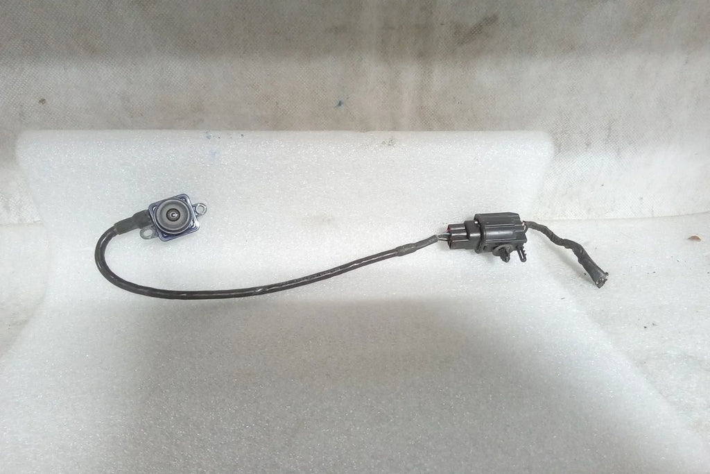 Pre-Owned 2013 Jeep Grand Cherokee Gate Mounted Rear View Camera 56054059AD OEM LKQ (Good)