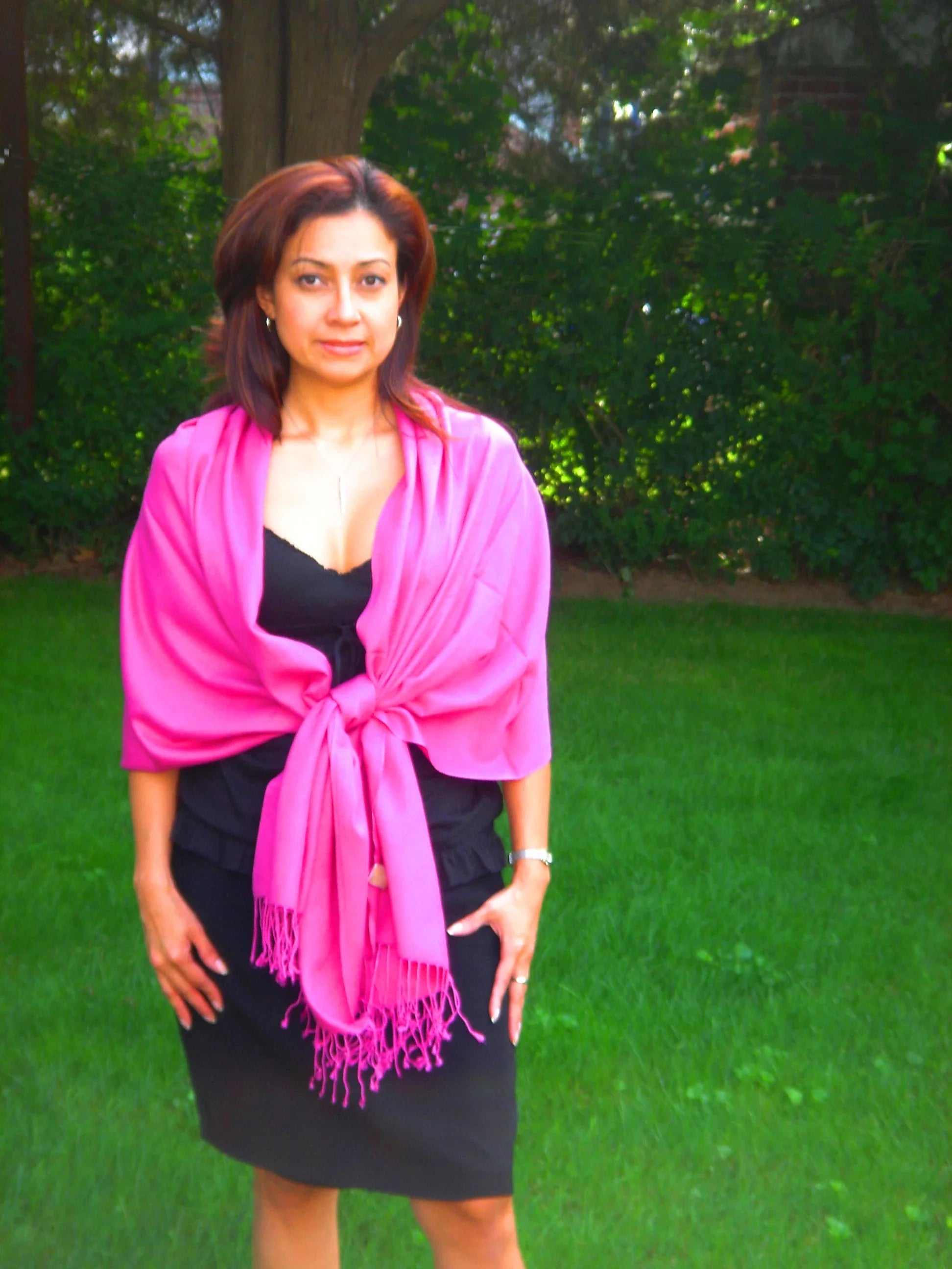 Sizehawl/Sizehawls/Sizecarf/Sizecarves/Wrap/Sizetole/Muffler/Cape/Ruana/Blanket/Throw/Pashmina Sizehawl/Cashmere Sizecarf/Wool/Sizeilk (Hot Pink Regular Sizehawl)