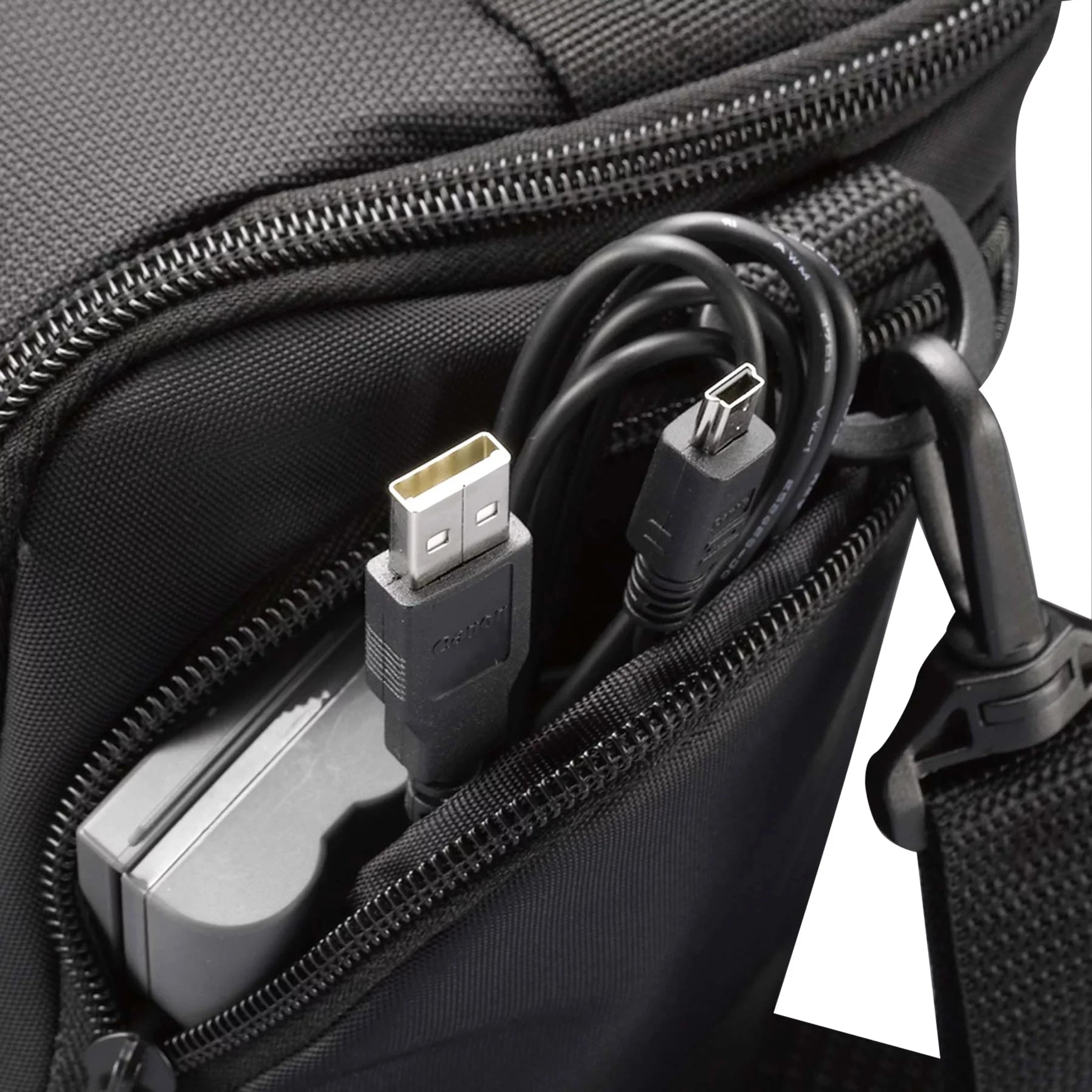 Case Logic Carrying Case (Holster) Camera, Accessories, Battery, Cable, Lens Cap, Memory Card, Cloth - Black