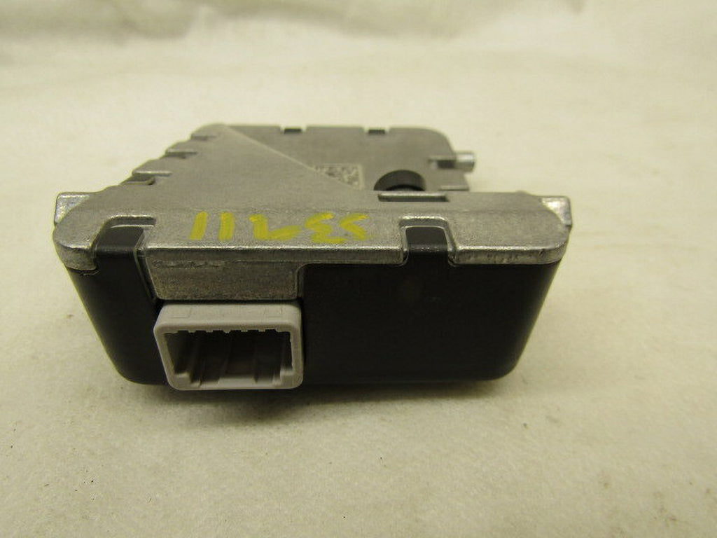Pre-Owned 2018-2021 Toyota Tundra Windshield Mounted Lane Departure Camera OEM LKQ (Good)