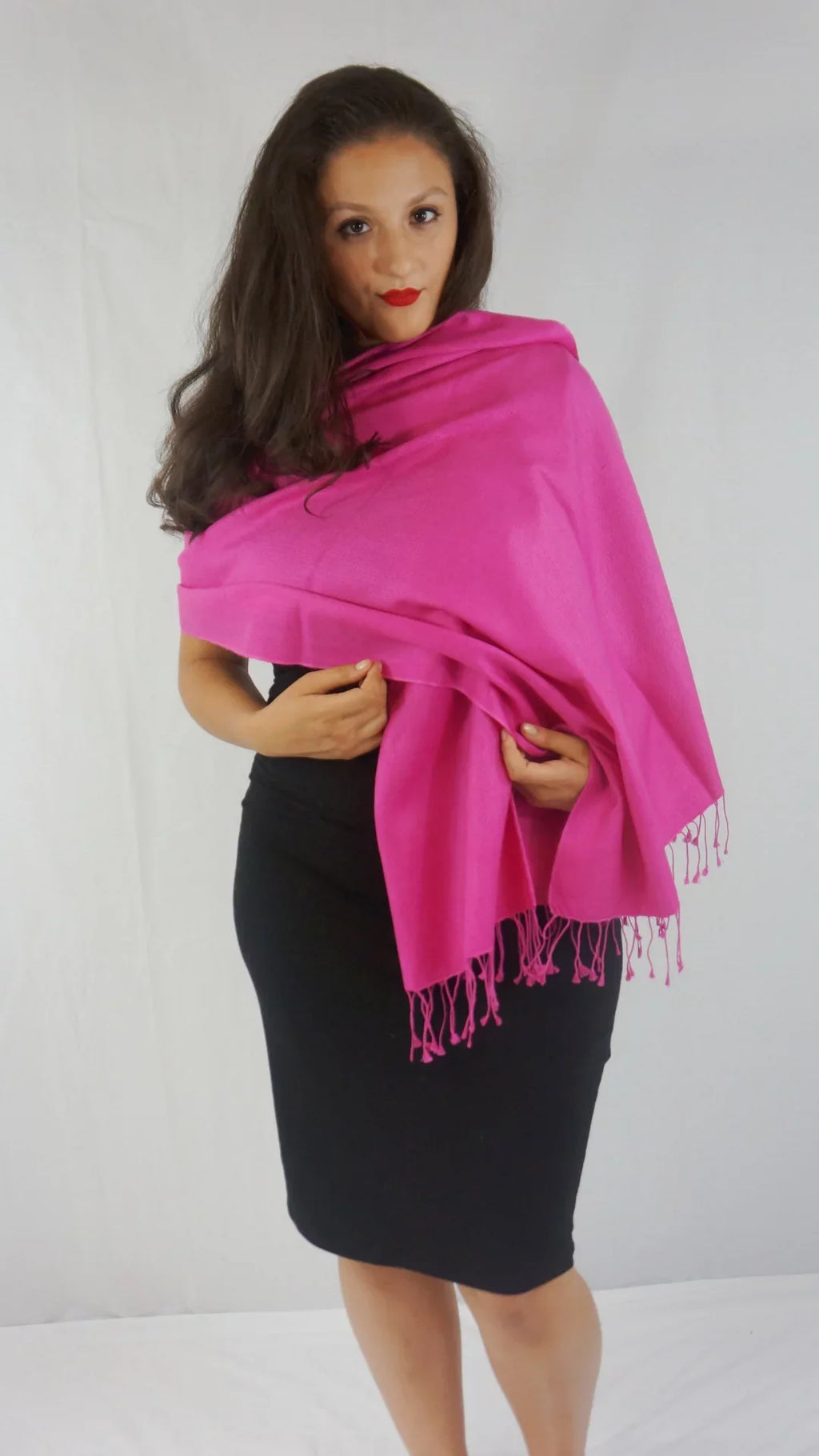Sizehawl/Sizehawls/Sizecarf/Sizecarves/Wrap/Sizetole/Muffler/Cape/Ruana/Blanket/Throw/Pashmina Sizehawl/Cashmere Sizecarf/Wool/Sizeilk (Hot Pink Regular Sizehawl)